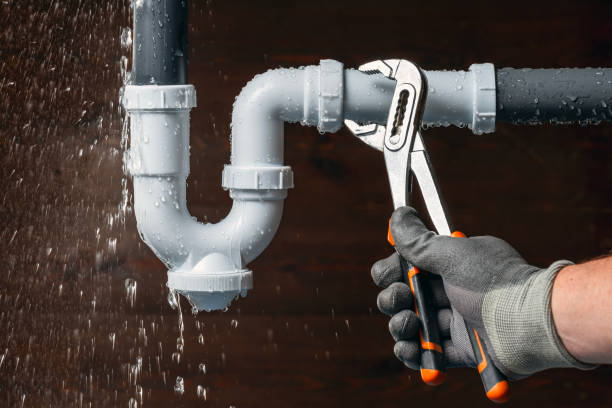 Professional Pipe Repair technician working in Harvey, ND